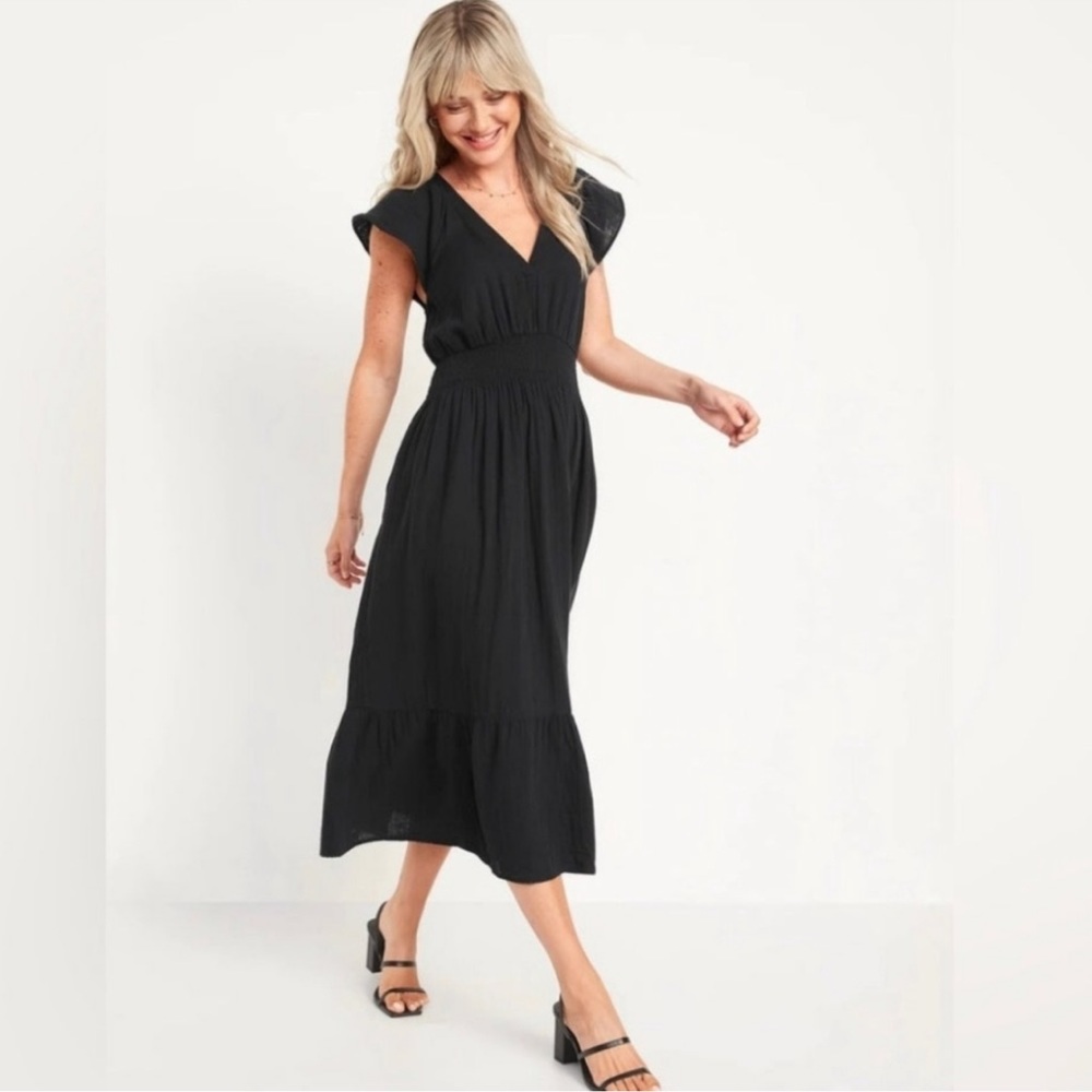 Black Cotton Waist-Defined Flutter-Sleeve Smocked Midi Dress size Large